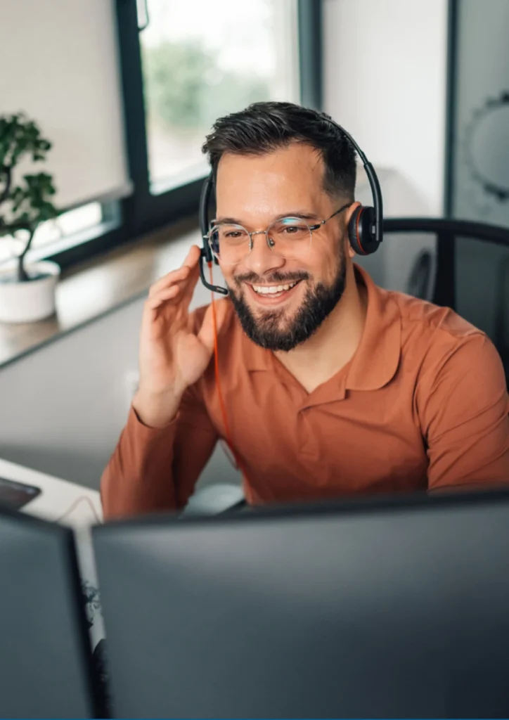 img it s time for business phone solutions that keep teams connected